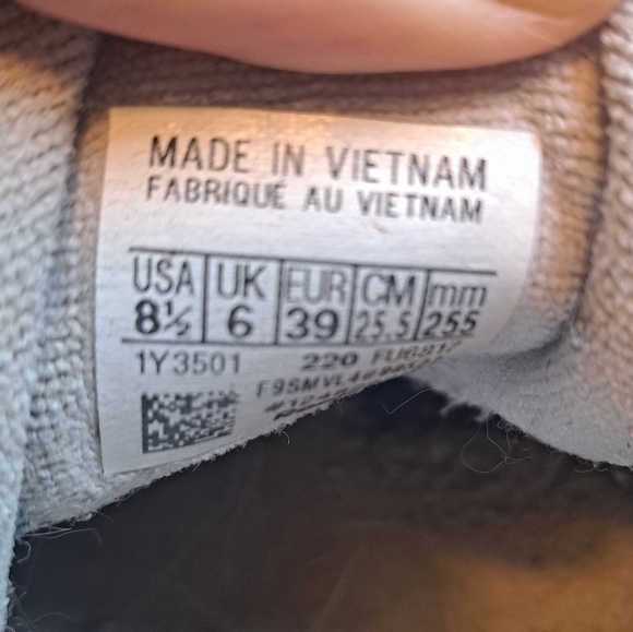 White Reebok Classics - Picture 8 of 10